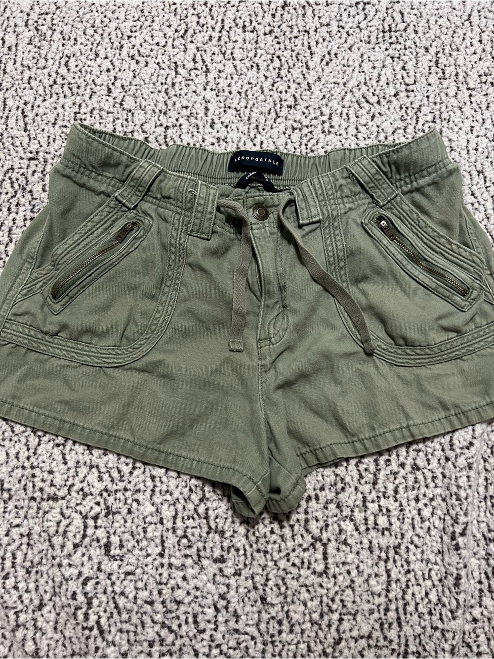 Aeropostale Olive Utility Cargo Shorts with Zipper Pockets